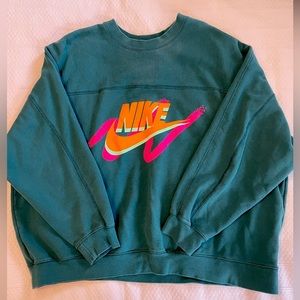 Nike sweatshirt